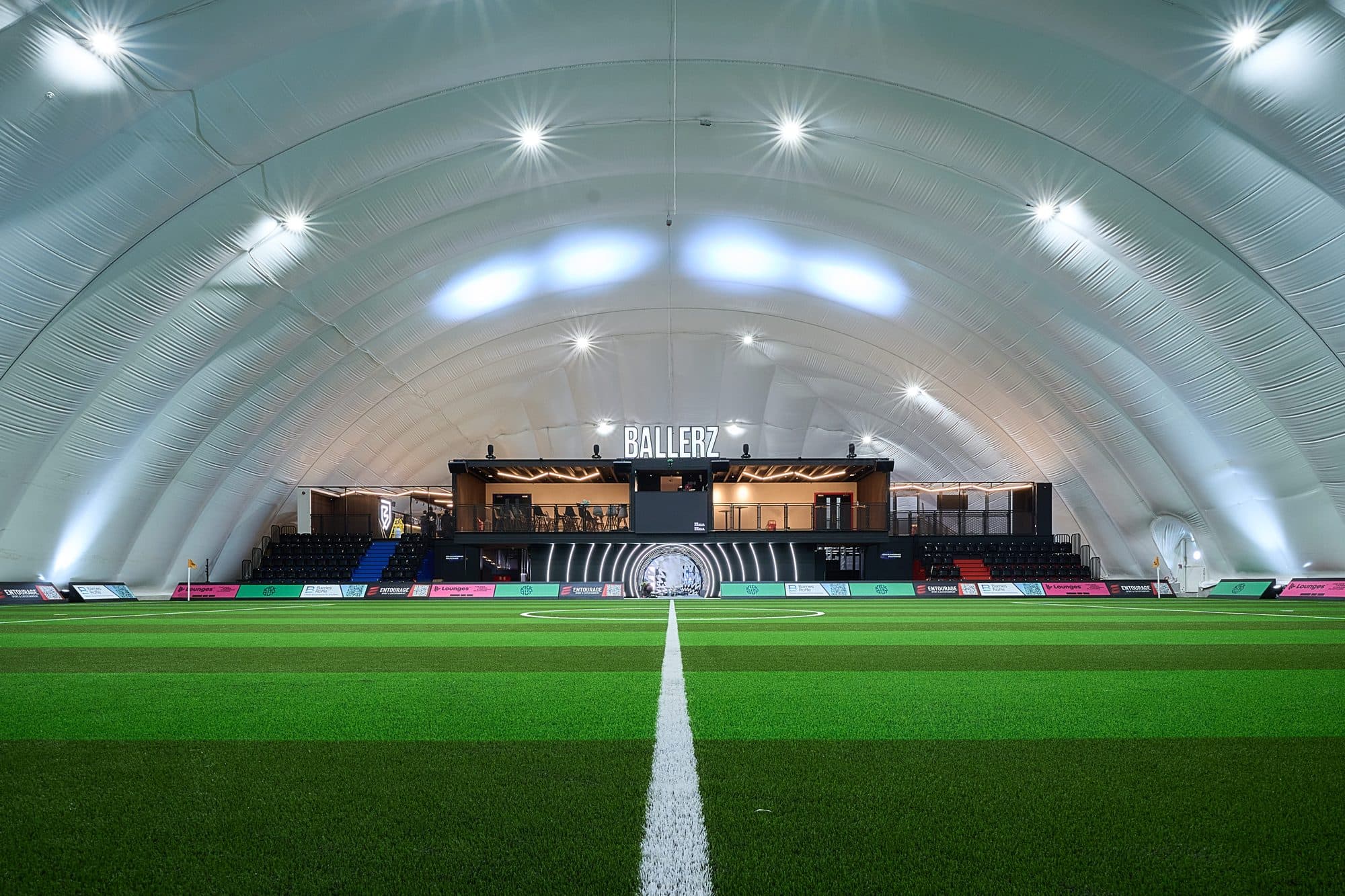 Full-size 5G pitch